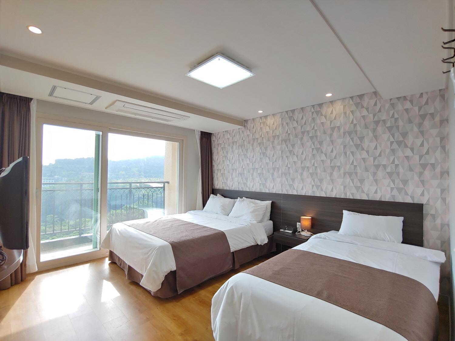 Jeju Lavender Hotel Seogwipo Exterior foto