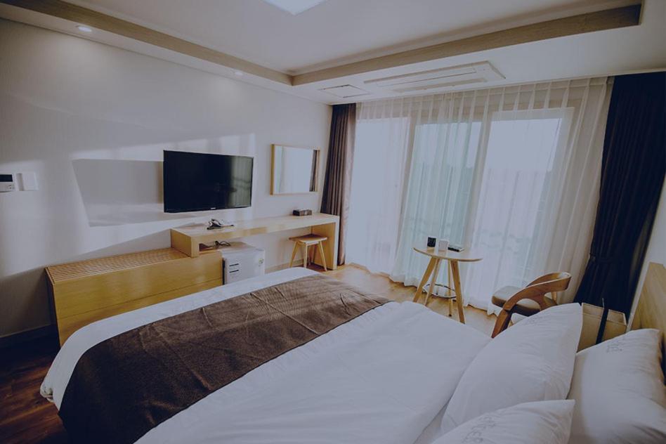 Jeju Lavender Hotel Seogwipo Exterior foto